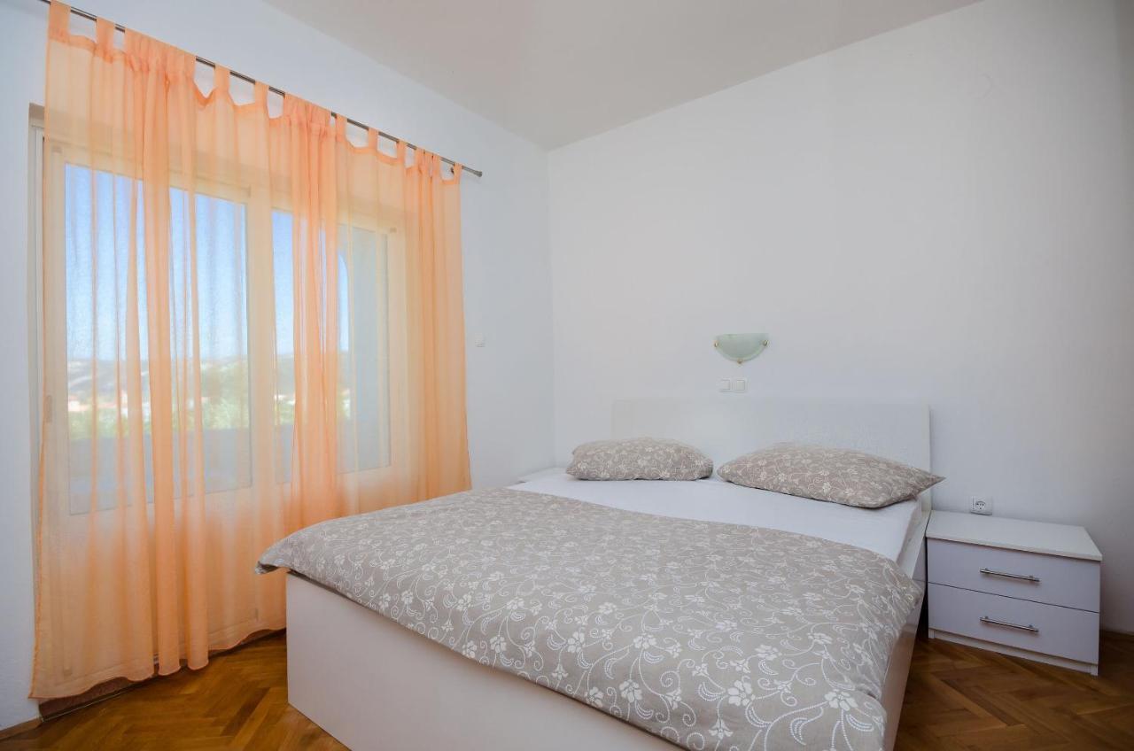 Apartments Marija & Lino Лопар Екстериор снимка