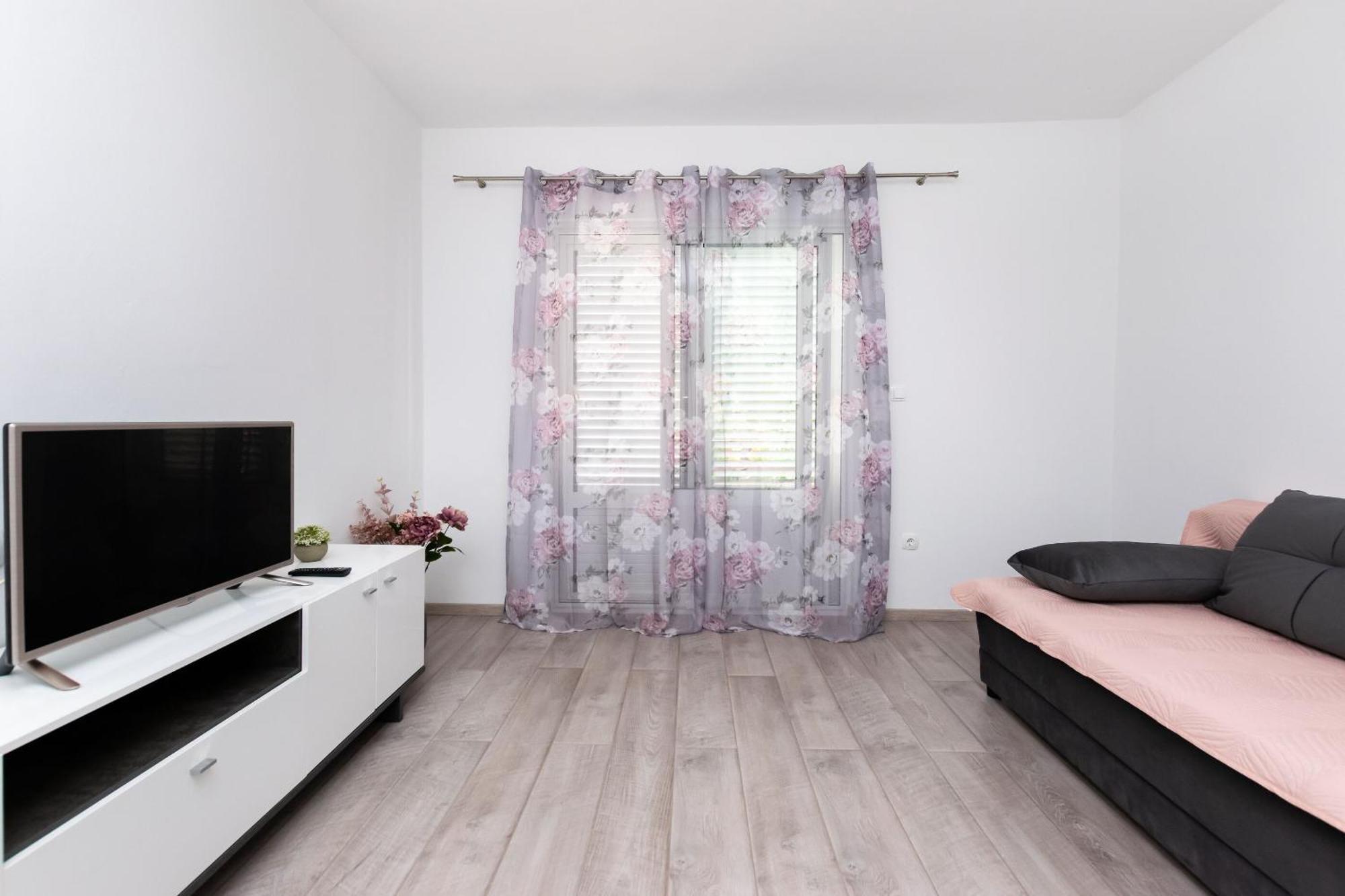 Apartments Marija & Lino Лопар Екстериор снимка